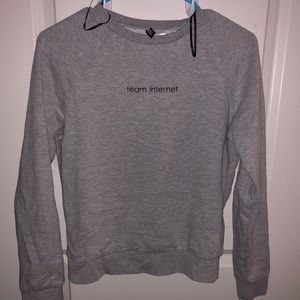 H&M ‘team internet’ sweatshirt